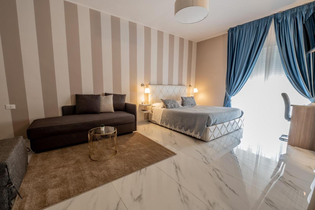 Eolian Port B&B Milazzo Bagian luar foto