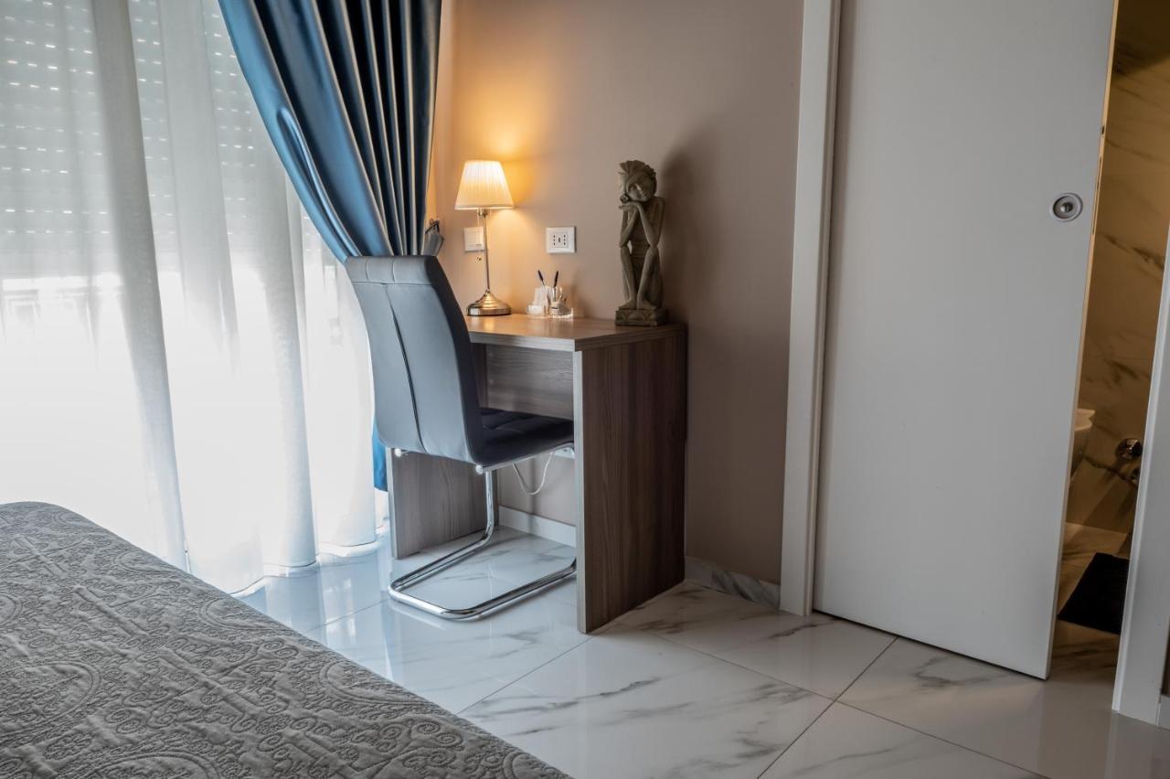 Eolian Port B&B Milazzo Bagian luar foto