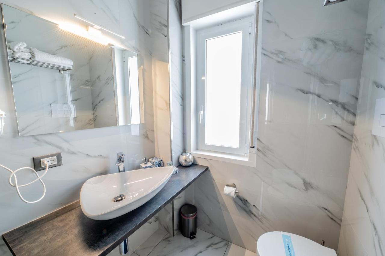 Eolian Port B&B Milazzo Bagian luar foto