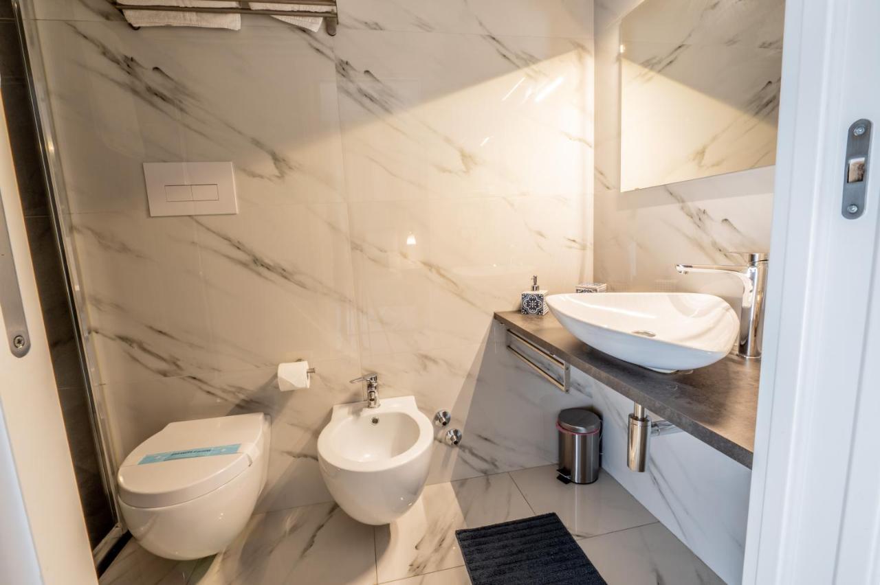 Eolian Port B&B Milazzo Bagian luar foto
