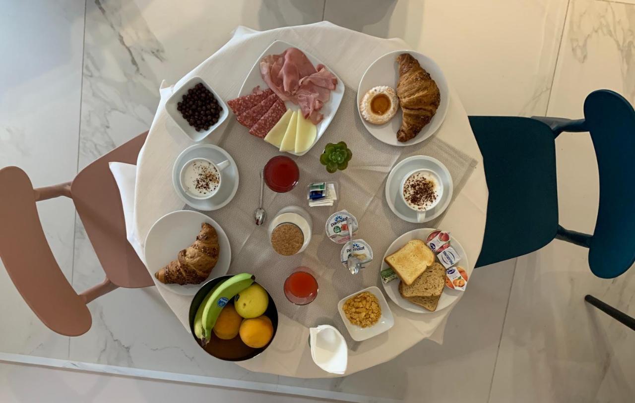 Eolian Port B&B Milazzo Bagian luar foto