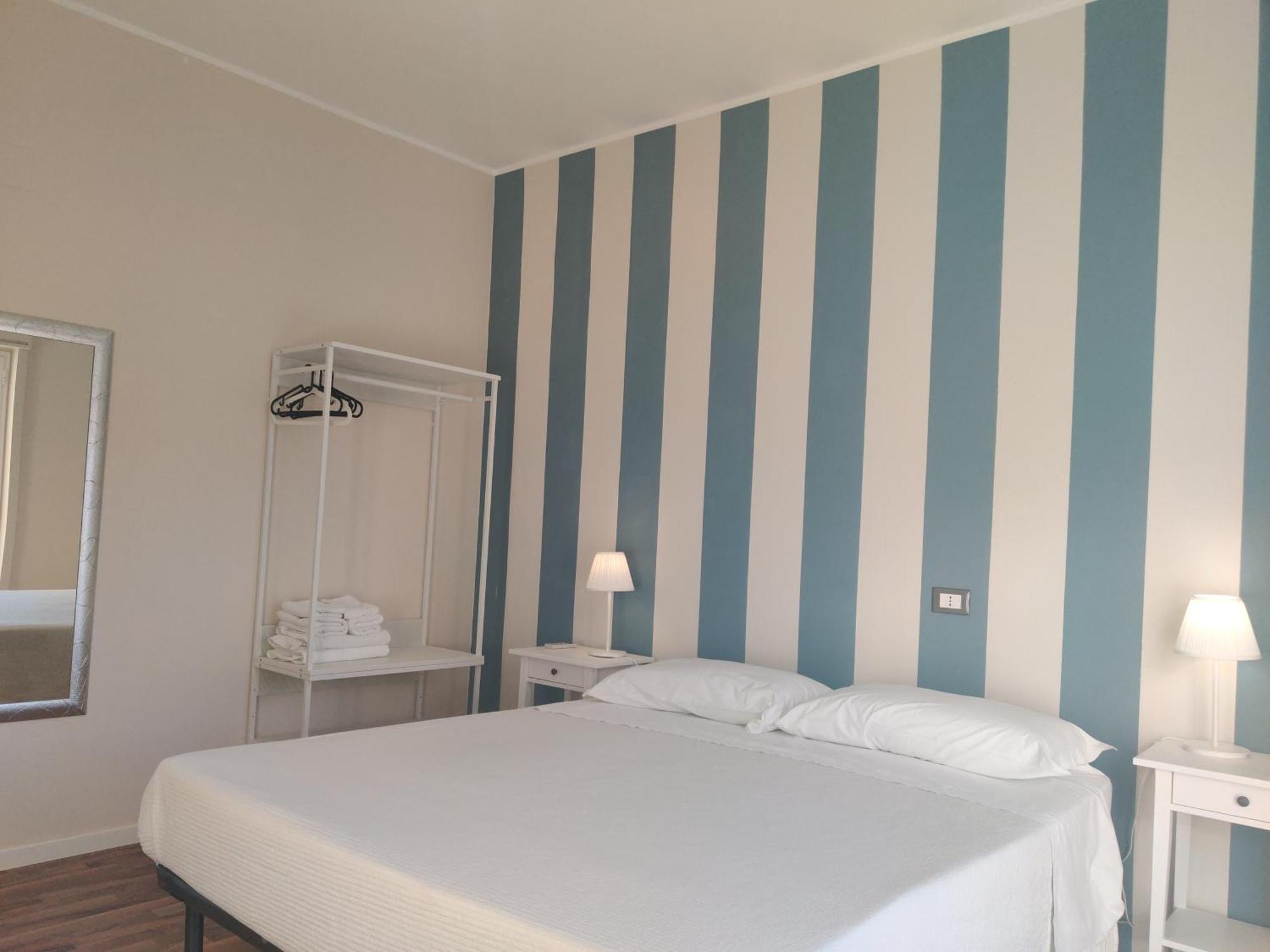 Eolian Port B&B Milazzo Ruang foto